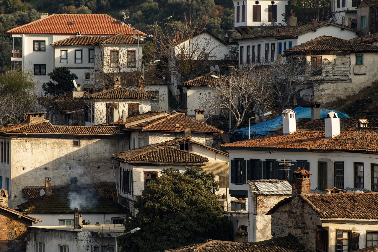 探寻古都西安的最佳居住与投资地点，选址何处开启房产之旅？